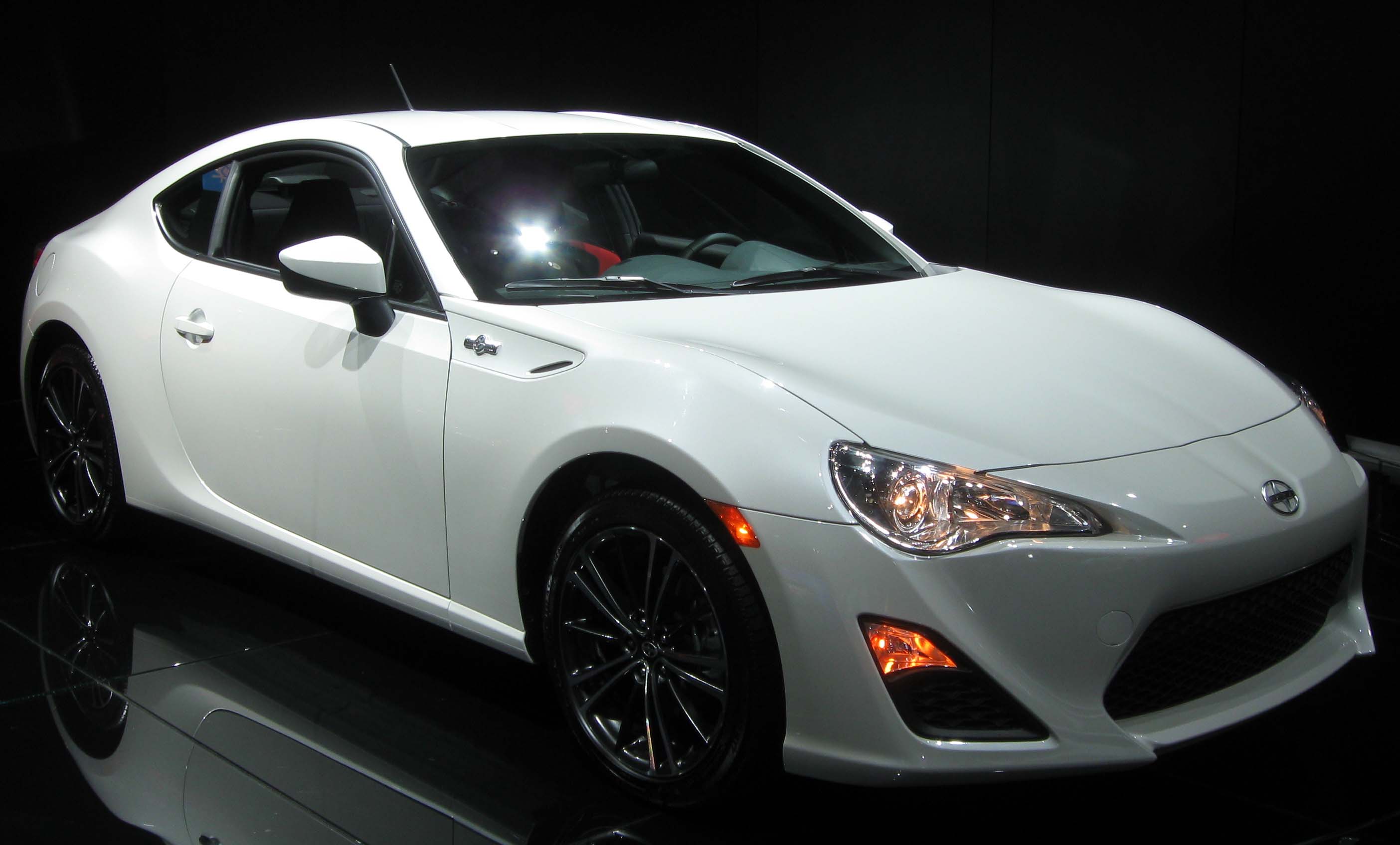 Scion, m&aacute;c xe th&agrave;nh vi&ecirc;n của h&atilde;ng xe nổi tiếng Toyota sở hữu con số đ&aacute;ng b&aacute;o động về lượng kh&aacute;ch h&agrave;ng thường xuy&ecirc;n