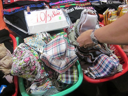 Khẩu trang gi&aacute; rẻ b&aacute;n tr&agrave;n lan