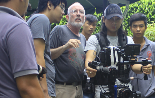 David Hardberger tr&ecirc;n trường quay phim 