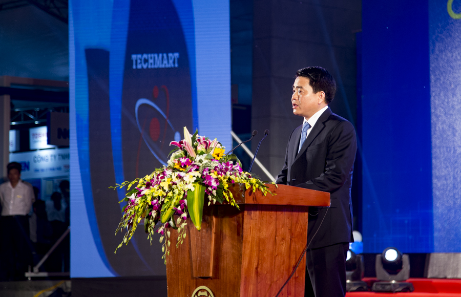 Chủ tịch UBND TP H&agrave; Nội Nguyễn Đức Chung khẳng định &ldquo;Techmart 2016 sẽ l&agrave; cầu nối gắn kết hoạt động nghi&ecirc;n cứu khoa học với sản xuất kinh doanh, tận dụng tiềm năng, thế mạnh của KHCN phục vụ ph&aacute;t triển Sòng Bài Trực Tuyến 13Win.com x&atilde; hội của Thủ đ&ocirc;&rdquo;.  