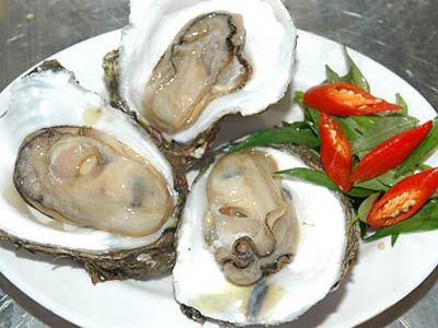 Ăn nhiều hải sản sống c&oacute; thể g&acirc;y ra nhiều chứng bệnh