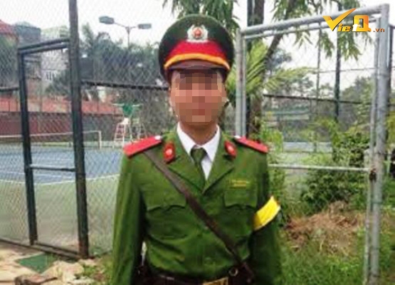 học vi&ecirc;n cảnh s&aacute;t nh&acirc;n d&acirc;n cưỡng bức nữ sinh