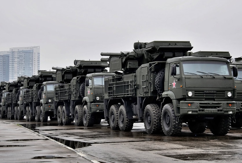 Vào năm 2003, hệ thống phòng không Pantsir-S1 chính thức vào biên chế quân đội Nga Vào năm 2003, hệ thống phòng không Pantsir-S1 chính thức vào biên chế quân đội Nga