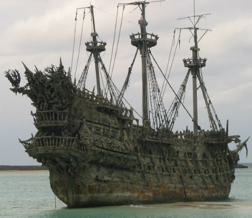 T&agrave;u Flying Dutchman với những hiện tượng b&iacute; ẩn đ&atilde; được xuất hiện trong phim ảnh