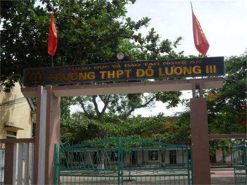 Trường THPT Đ&ocirc; Lương III, nơi xảy ra vụ việc thầy hiệu ph&oacute; bị h&agrave;nh hung