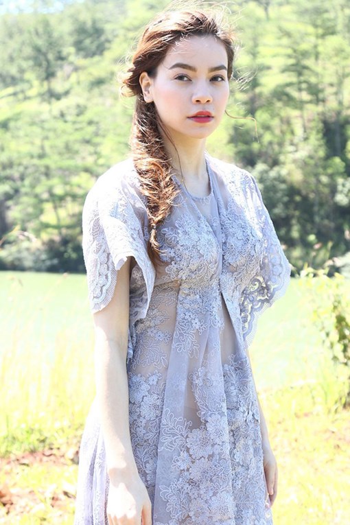 Chất nhạc buồn da diết c&ugrave;ng khung cảnh l&atilde;ng mạn của Đ&agrave; Lạt gi&uacute;p MV dễ thấm v&agrave;o l&ograve;ng người nghe. 
