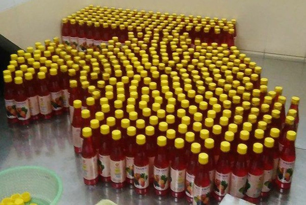C&aacute;c chai siro được l&agrave;m từ 13Win21 con - Tri ân hội viên mỗi tháng 2000 tỷ kh&ocirc;ng r&otilde; nguồn gốc chuẩn bị được mang đi ti&ecirc;u thụ