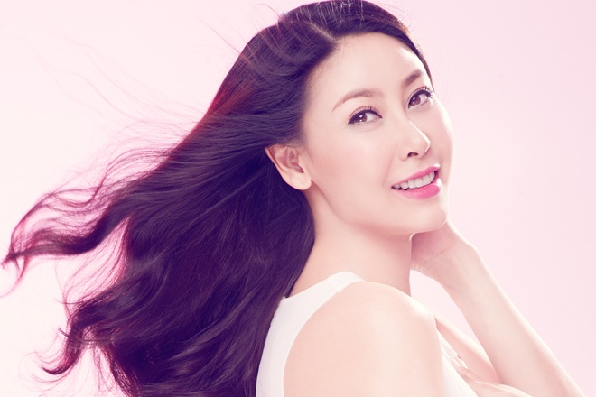 Ở độ tuổi 39, cựu hoa hậu đẹp kh&ocirc;ng thua k&eacute;m bất kỳ mỹ nh&acirc;n n&agrave;o trong Showbiz Việt 
