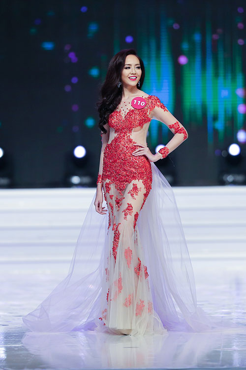 Th&iacute; sinh cuộc thi hoa hậu ho&agrave;n vũ năm 2015