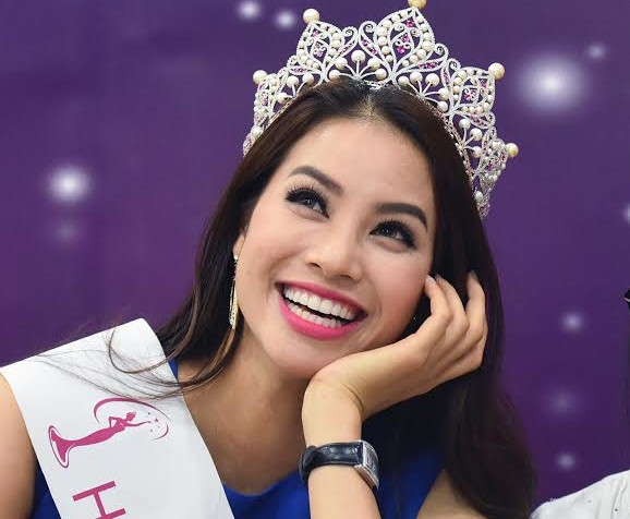 Hoa hậu Phạm Hương nhập viện do bệnh cũ t&aacute;i ph&aacute;t, người h&acirc;m mộ lo lắng