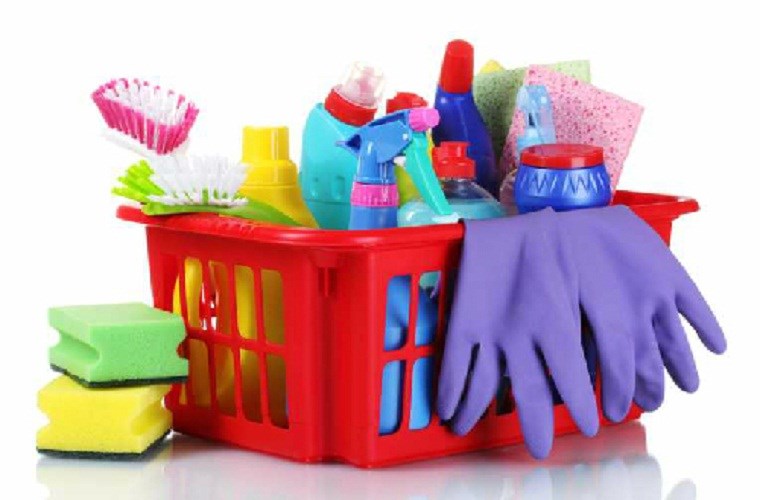 Có hàng nghìn hóa ch&acirc;́t đ&ocirc;̣c hại trong các sản ph&acirc;̉m chăm sóc cá nh&acirc;n của m&ocirc;̃i người