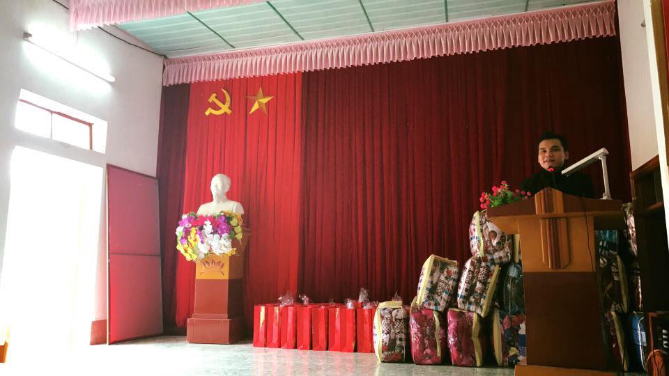 tuan-hung-tiep-tuc-mang-tet-am-den-vung-cao-yen-bai