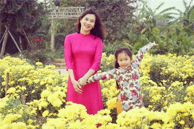 he-lo-than-the-8x-xinh-dep-vua-gia-nhap-ban-tin-thoi-su-19h-vtv