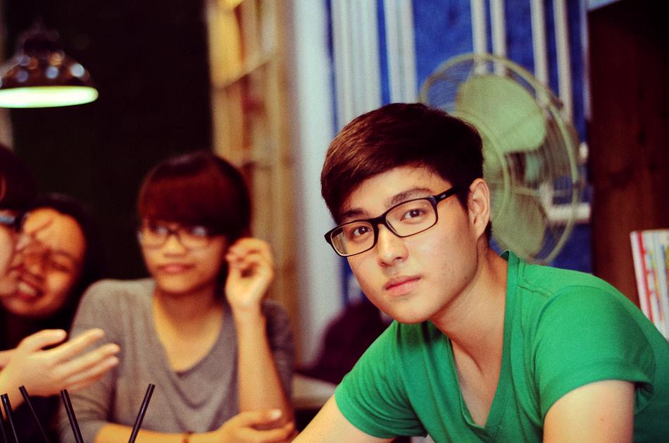 gap-go-bi-thu-co-nu-cuoi-toa-nang-hot-nhat-hoc-vien-hanh-chinh