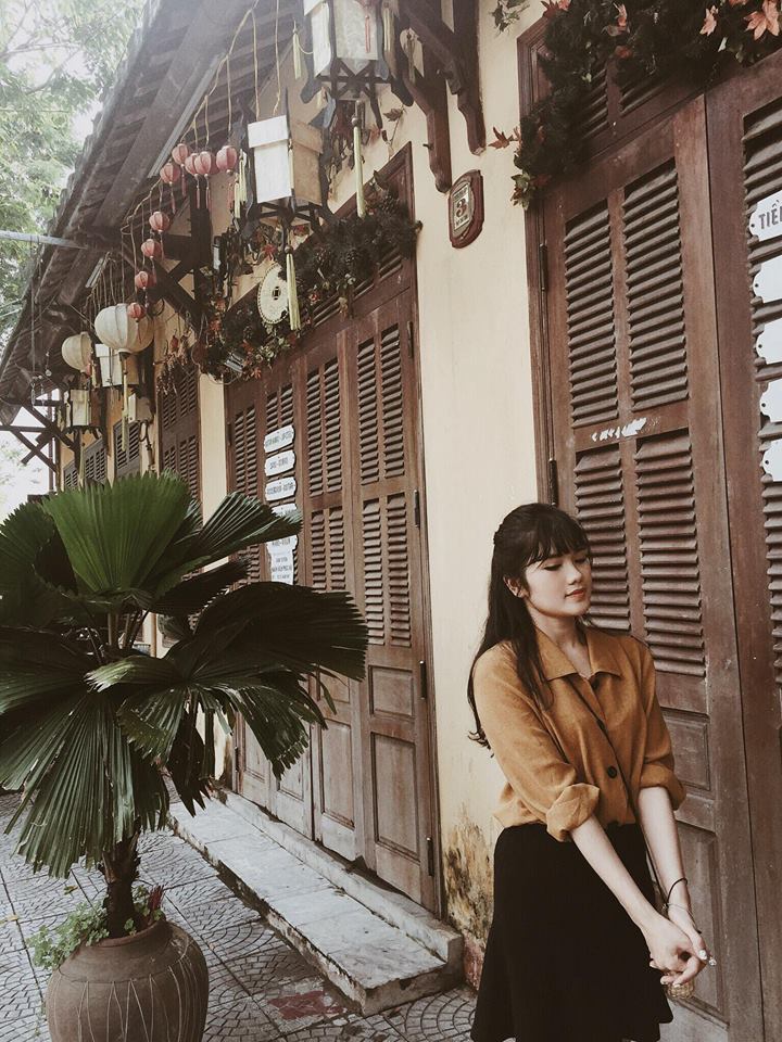 Theo-chan-nu-mc-xinh-dep-di-hoi-an-da-nang-voi-3-9-trieu-dong