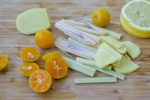Uống ly nước n&agrave;y trong 1 tuần mỡ bụng tan chảy, c&acirc;n nặng giảm kh&ocirc;ng phạnh