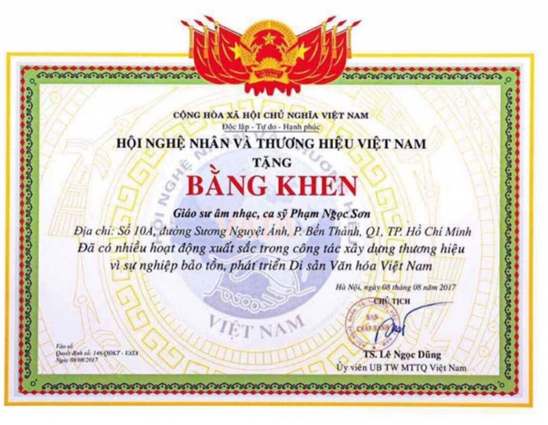 Đơn vị trao bằng khẳng định kh&ocirc;ng phong tặng 'gi&aacute;o sư &acirc;m nhạc' cho Phạm Ngọc Sơn