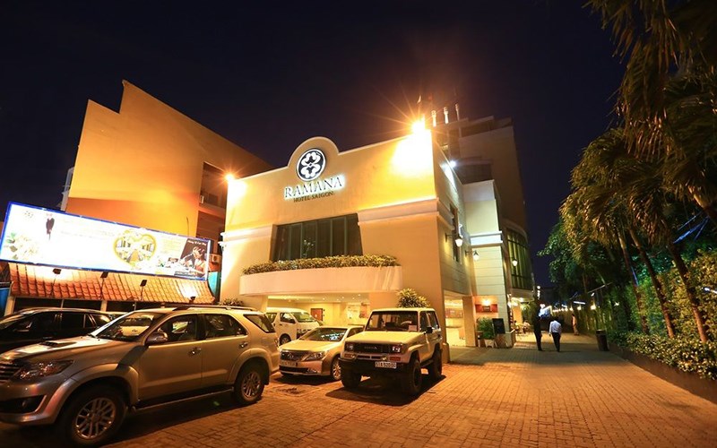 D&ugrave; tọa lạc ở vị tr&iacute; đắc địa, loạt kh&aacute;ch sạn hạng sang n&agrave;y vẫn lỗ lớn một c&aacute;ch kh&oacute; hiểu