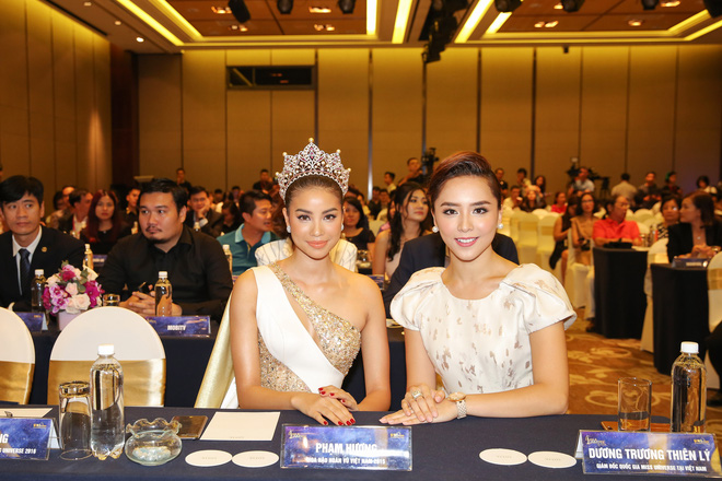 Xinh đẹp như nữ ho&agrave;ng, Hoa hậu Phạm Hương lộng lẫy 'lấn &aacute;t' d&agrave;n th&iacute; sinh Hoa hậu ho&agrave;n vũ 2017