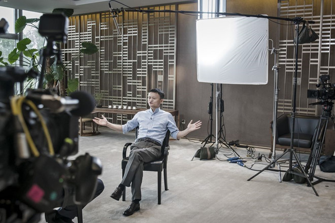 Jack Ma: 'Một doanh nh&acirc;n thực sự sẽ kh&ocirc;ng c&oacute; kẻ th&ugrave;'