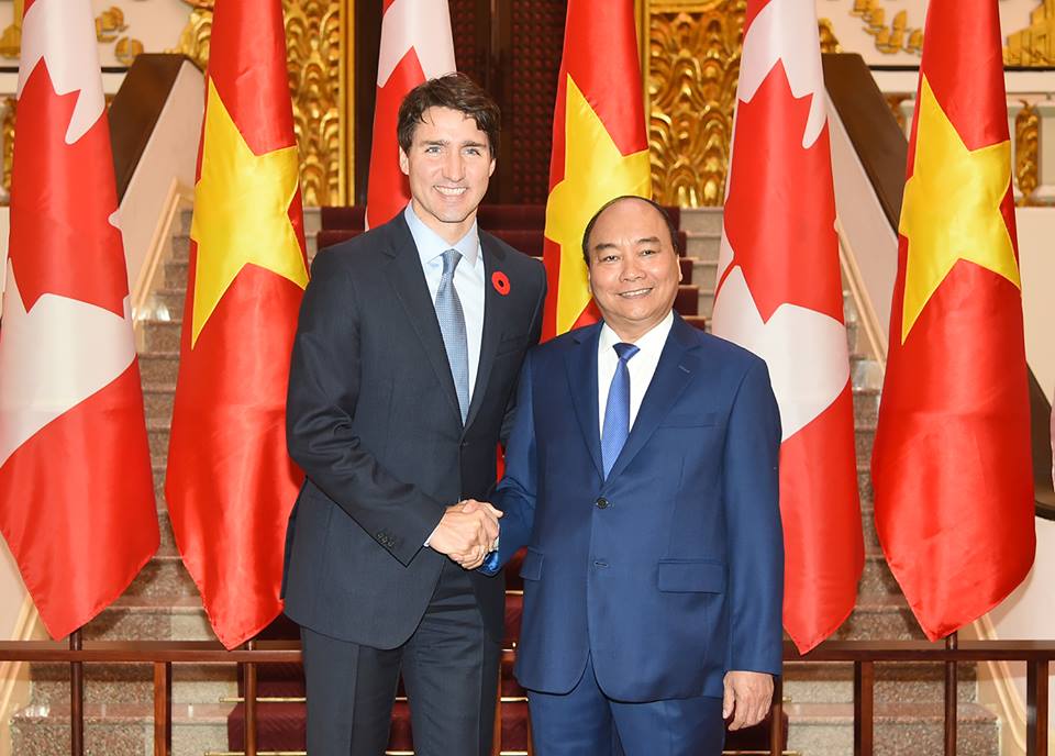 L&atilde;nh đạo điển trai nhất thế giới - Thủ tướng Canada vừa đến Việt Nam tham dự APEC 2017