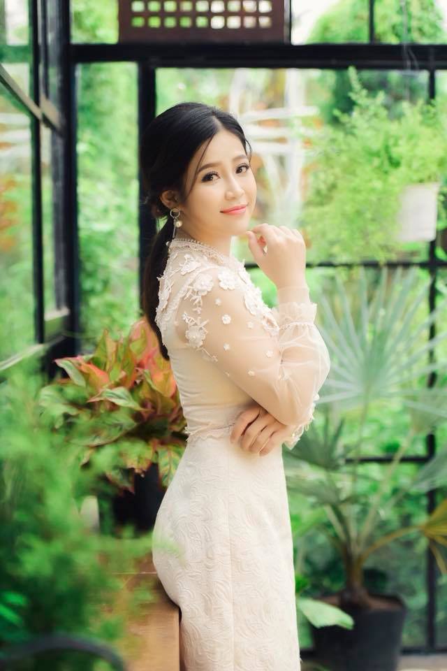 Bất ngờ nhan sắc đời thường của nữ sinh khiến Quang Bảo 'V&igrave; y&ecirc;u m&agrave; đến' đổ gục