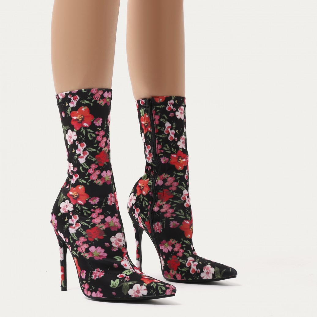 Đ&acirc;y ch&iacute;nh l&agrave; kiểu boot hot nhất năm nay, sao Việt lẫn sao ngoại đều m&ecirc; mẩn