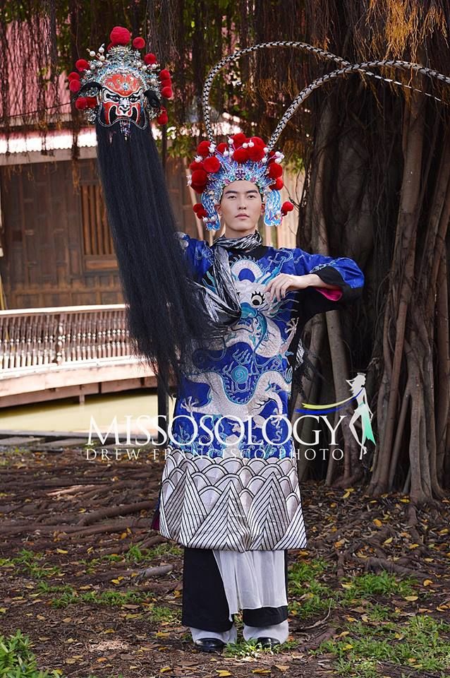 Trương Ngọc T&igrave;nh g&acirc;y ch&uacute; &yacute; với trang phục 13win OKVIP tựa game giải trí đỉnh cao, xuất sắc gi&agrave;nh chiến thắng tại chung kết Manhunt