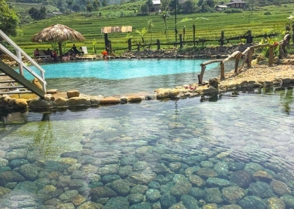 M&ugrave;a đ&ocirc;ng n&agrave;y nhất định phải đến Y&ecirc;n B&aacute;i ng&acirc;m m&igrave;nh trong suối nước n&oacute;ng, ngắm ruộng bậc thang