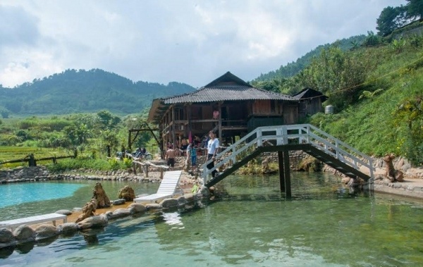 M&ugrave;a đ&ocirc;ng n&agrave;y nhất định phải đến Y&ecirc;n B&aacute;i ng&acirc;m m&igrave;nh trong suối nước n&oacute;ng, ngắm ruộng bậc thang