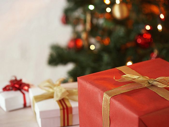 Những m&oacute;n qu&agrave; tặng cho &ocirc;ng x&atilde; ng&agrave;y Gi&aacute;ng sinh đ&agrave;n &ocirc;ng n&agrave;o cũng th&iacute;ch