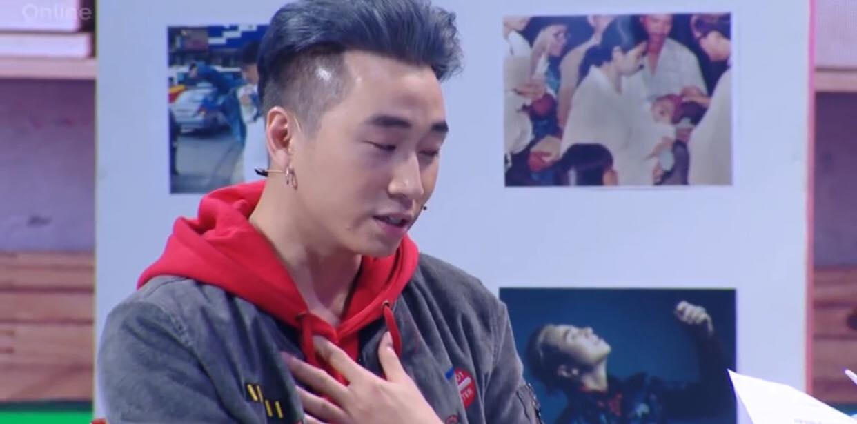 V&igrave; y&ecirc;u m&agrave; đến: Karik kh&oacute;c như mưa v&igrave; được tỏ t&igrave;nh bằng 'hợp đồng t&igrave;nh cảm'