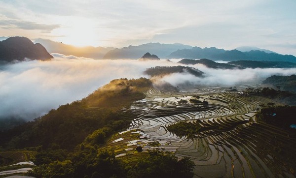 Kinh nghiệm du lịch Thanh H&oacute;a: Ăn xả ga, chơi thỏa th&iacute;ch chỉ với 3 triệu đồng