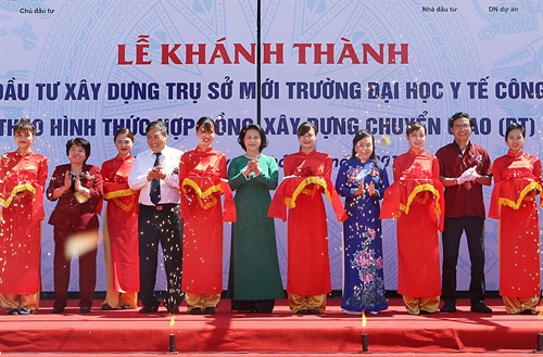 Đại học Y tế c&ocirc;ng cộng kh&aacute;nh th&agrave;nh trụ sở mới