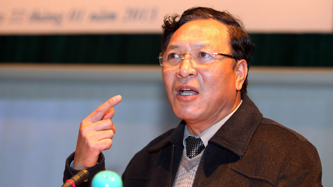 Cử nh&acirc;n chăn vịt