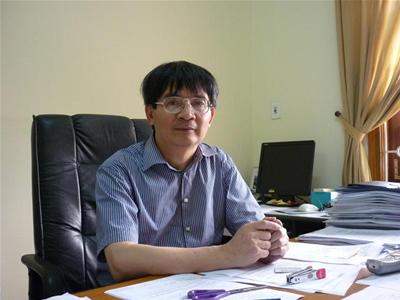 GS Ng&ocirc; Việt Trung giải th&iacute;ch về Giải thưởng Tạ Quang Bửu 2015