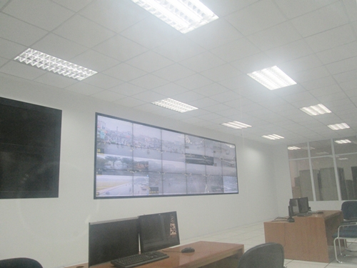 C&oacute; qu&aacute; &iacute;t đ&egrave;n giao th&ocirc;ng được kết nối với Trung t&acirc;m xử l&yacute; t&iacute;n hiệu. 