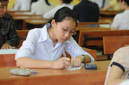 Lịch thi tốt nghiệp 2014 sẽ g&acirc;y kh&oacute; cho học sinh ?