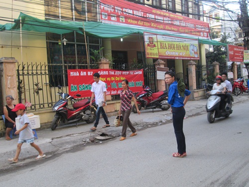 B&agrave; mẹ 