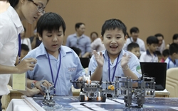 Ng&agrave;y hội khoa học STEM đem lại cho thiếu nhi trải nghiệm th&uacute; vị