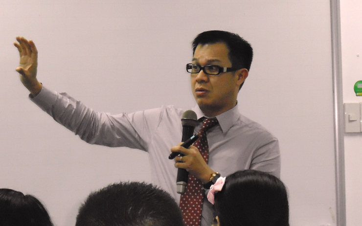&Ocirc;ng Nguyễn Hữu Th&aacute;i H&ograve;a từng l&agrave;m quản l&yacute; chất lượng ở c&aacute;c nước như Ph&aacute;p, Đức...&Ocirc;ng đ&atilde; l&agrave;m việc ở Việt Nam 3 năm nay.