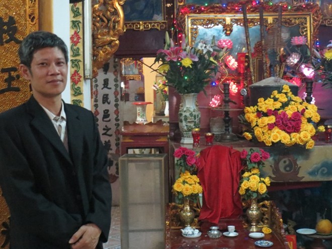 hầu đồng ,  con nhang đệ tử ,  Phật ,  th&aacute;nh ,  l&agrave;m lễ đ&acirc;̀u năm,  tấm l&ograve;ng th&agrave;nh 