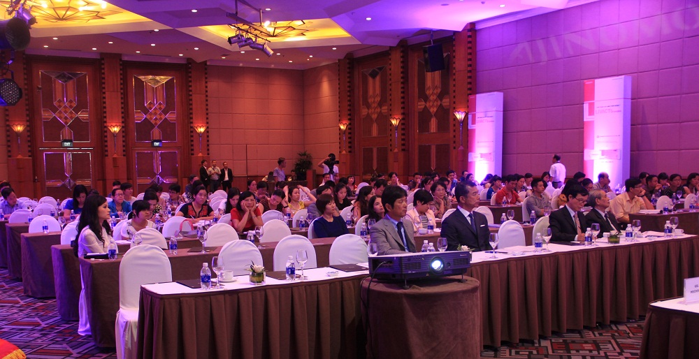 Hội thảo thu h&uacute;t nhiều chuy&ecirc;n gia, b&aacute;c sỹ tham gia, chia sẻ về chữa trị v&agrave; d&ugrave;ng thuốc cho bệnh nh&acirc;n c&oacute; bệnh về gan