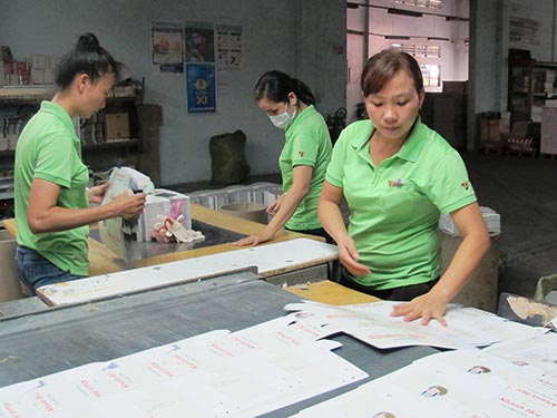 t&ecirc;́t nguy&ecirc;n đán, sau t&ecirc;́t nguy&ecirc;n đán, kinh t&ecirc;́ khó khăn, lao đ&ocirc;̣ng nhảy vi&ecirc;̣c