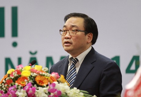 Ph&oacute; Thủ tướng Ho&agrave;ng Trung Hải chỉ đạo họp về điện hạt nh&acirc;n