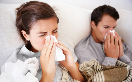 Sau nhiễm tr&ugrave;ng đường h&ocirc; hấp c&oacute; nguy cơ mắc đau tim, đột quỵ cao gấp 6 lần