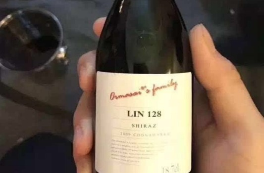 Trung Quốc: Bắt giữ v&agrave; thu hồi 50.000 chai rượu vang thương hiệu Penfolds giả