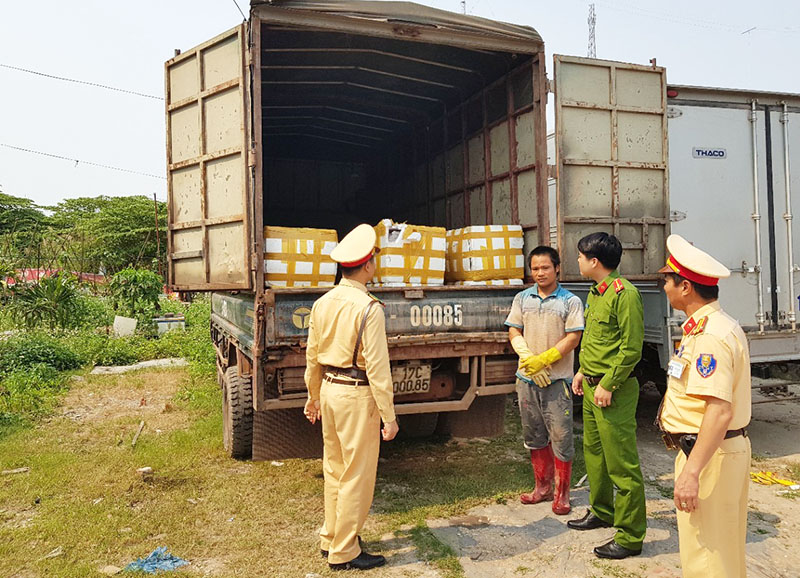 Quảng Ninh: Bắt giữ, ti&ecirc;u hủy 5 tấn h&agrave;u giống nhập lậu từ Trung Quốc