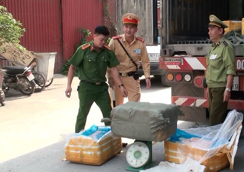 Nghệ An: Ph&aacute;t hiện kho h&agrave;ng đ&ocirc;ng lạnh chứa 4.580 kg 13Win OKVIP Cá cược bóng đá kh&ocirc;ng r&otilde; nguồn gốc