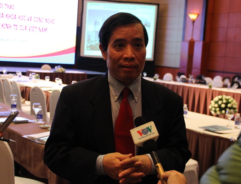 PGS - TS. Vũ Minh Khương, Đại học Quốc gia Singapore